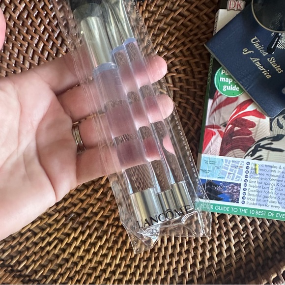 Lancôme Set of 3 Clear Brushes New in Package - Picture 2 of 5